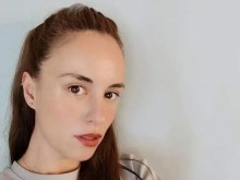 Радина Кърджилова изпъна бръчките, последователките й се възмутиха