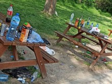 Покъртителна гледка в пловдивски парк след нова алкохолна оргия