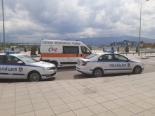 Установени са самоличностите на простреляната жена и самоубилия се мъж в метрото