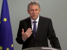 Министърът на здравеопазването д-р Стойчо Кацаров с обръщение към нацията