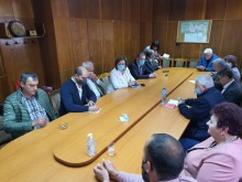 Нинова в Перник: Обединихме се около позицията, че тръгваме единни към изборите