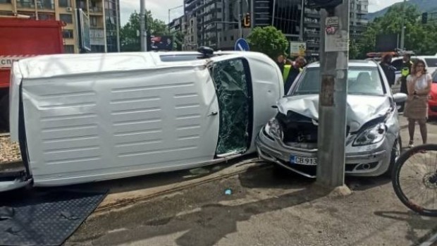 БТВ
Политикът и общественик е катастрофирал на кръстовището между бул Гоце