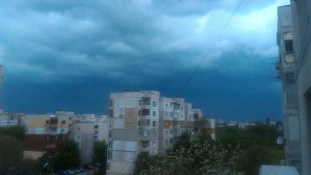 Plovdiv24 bg
Днес с умерен до силен запад северозападен вятър ще нахлува хладен