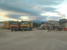 Сигнал: Нерегламентирано сметище преди 9-ти километър