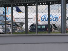 Георги Попов пристигна в България под конвой