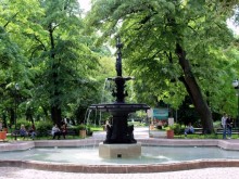 Дежурни екипи ще се грижат за парковете по празниците