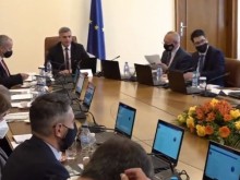 Ако дадено лице не плаща данъци в България, да не гласува на 11 юли, обсъжда служебното правителство