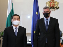 Янев и посланикът на Китай обсъдиха разширяването на достъпа на български продукти до китайския пазар