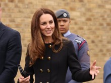 Кейт Мидълтън заема ролята на принц Филип като "обединител" на кралското семейство