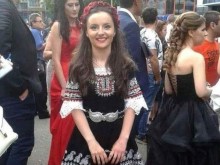Снимка на абитуриентка от Пловдив все по-популярна, не е правена скоро