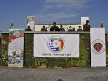 Военнослужещи от три държави гордо развяха националните си знамена при откриване на учението Strike Back 21