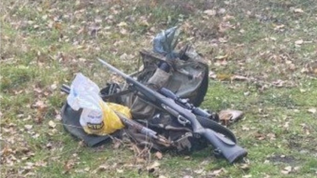 Трима бракониери убили две сърни в землището на село Добростан