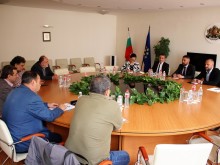 Министър Живков се срещна с ръководствата на КНСБ и КТ "Подкрепа"