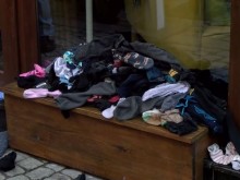 Затрупаха с мръсни чорапи заведението на насилника Пенов