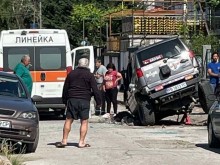 Първо в Plovdiv24.bg: Млад мъж е загиналият край Пловдив, заварявал е автомобил