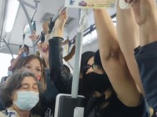 Разредени автобуси, защото нямало пътници? Я пак?