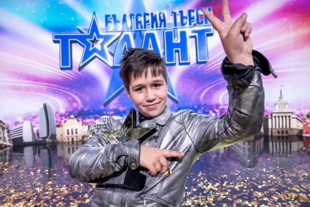 Безапелационната победа на 10 годишния Калоян Гешев в България търси