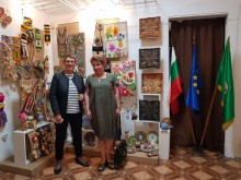 Откриха пъстра и красива изложба с благотворителна кауза на талантливи пловдивски деца