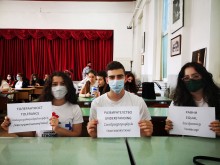 Абитуриенти от различните етноси в Пловдив с общо послание за мир и толерантност