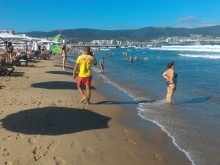 Юни ли? Водата на нашето море необичайно студена