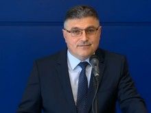 Министърът на отбраната: Новите кораби на ВМС са купени, но без боеприпаси
