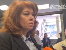 Дипломати и политици учат младежи на лидерство
