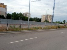 Нови оградни пана за безопасно движение монтират по булевардите в Пловдив