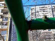 Читателка на Plovdiv24.bg сигнализира за опасна детска площадка в район "Северен"