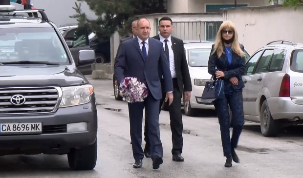 Президентът посети пловдивска гимназия