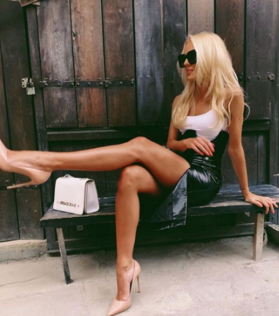Инстаграм
Красивата синоптичка Натали Трифонова опъна крак и привлече погледите на