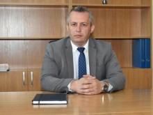 Освобождават и директора на "Национална полиция"