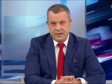 Кошлуков тропна по масата след изказване на министъра, работата отива на съд
