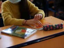 Скандални нарушения на матурата за 4 клас, наказват директори и квестори