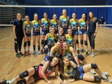 Марица продължава без загубен гейм в националните финали