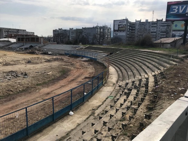 АрхивПо предварителни разчети реконструкцията на стадион Спартак“ ще струва близо