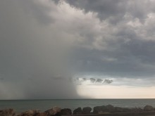Голям дъжд се задава по морето