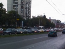 Задръстванията станаха реалност още преди затварянето на "България"