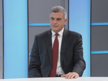 Премиерът Янев: Ако се наложи, ще има още уволнения