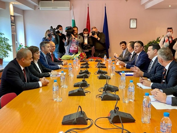 Проведохме среща по искане на министър-председателя на Република Северна Македония
