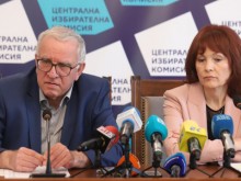 ЦИК: Подадени са близо 72 хил. заявления за гласуване в чужбина, секциите ще бъдат над 750