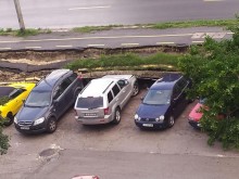 Обилните дъждове предизвикаха срутване на част от велоалея във Варна