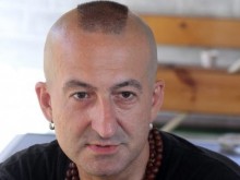 Опит за атентат е преживял певецът Дони