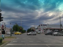 До 36 градуса утре, но и ще вали