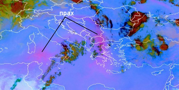 Сахарският прах достигна западната ни граница съобщиха от Meteo Balkans