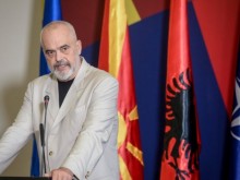 Албанският премиер към Заев: Надявам се, че няма да поискат да се наречете Западна България