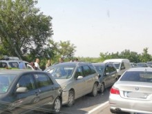 Пътят до морето почти невъзможен