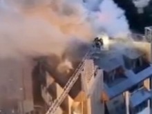 Голям пожар в Родопите, горя бизнес център