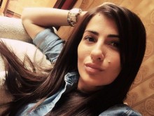 Кметската щерка със запаления мерцедес - амбициозна, красива и с богат политически опит