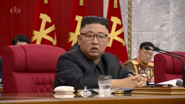 Reuters
Централната телевизия на Северна Корея излъчи интервю с гражданин обезпокоен