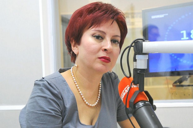 Обширна статия публикува журналистката от руската Комсомолская правда Дария Асламова